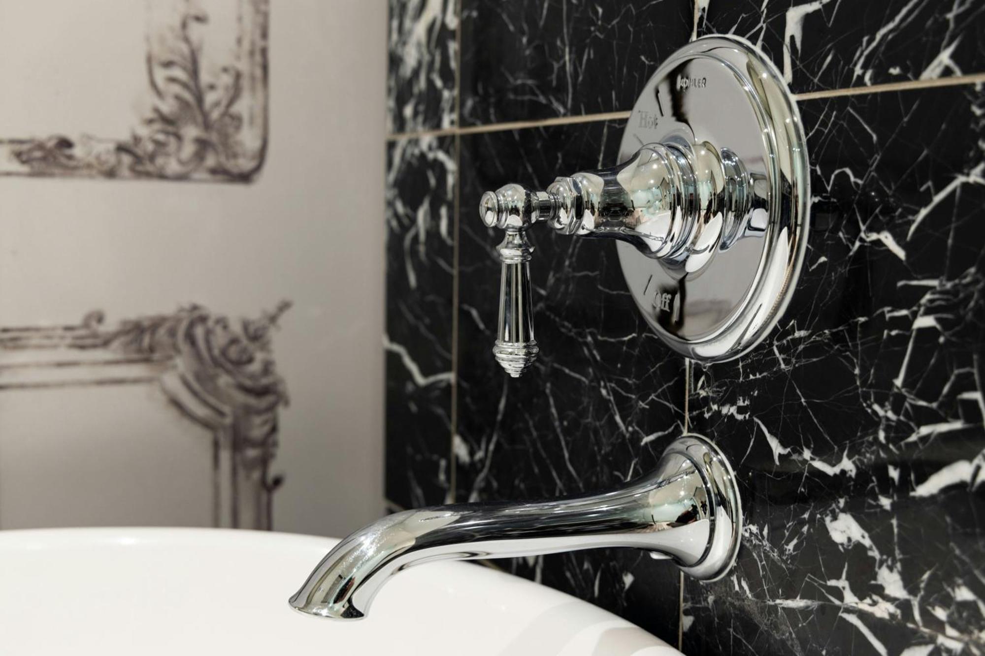 The Laura Hotel, Downtown, Autograph Collection 5* Houston